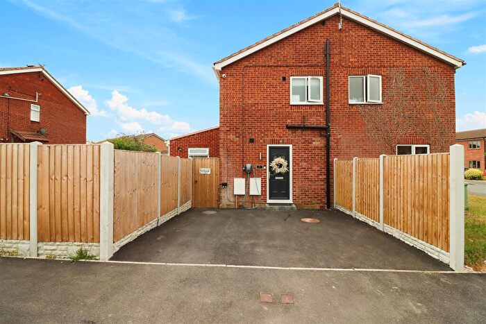 2 Bedroom Semi Detached House For Sale In Highfields Way, Holmewood, Chesterfield, S42