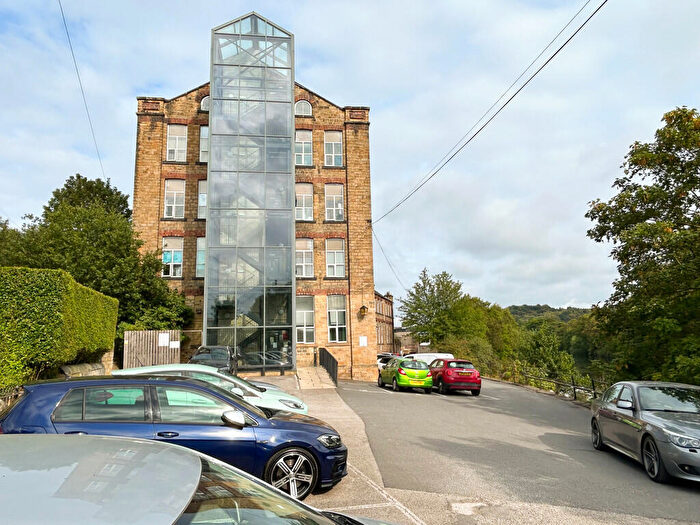 2 Bedroom Apartment For Sale In Fearnley Mill Drive, Huddersfield, HD5