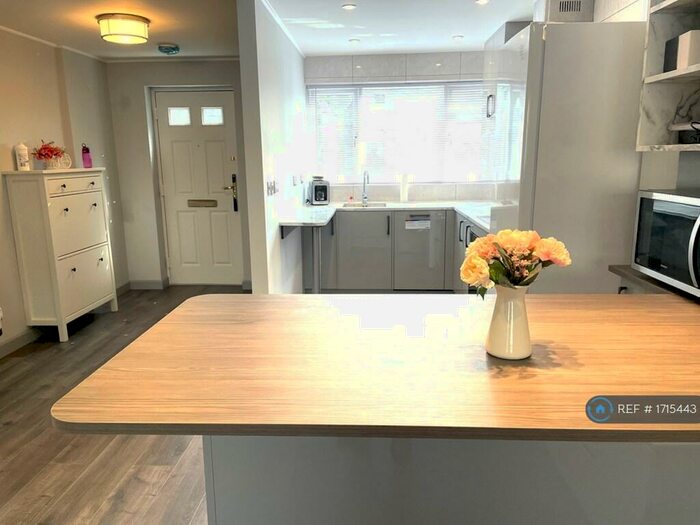 2 Bedroom Terraced House To Rent In Farran, Cambridge, CB1