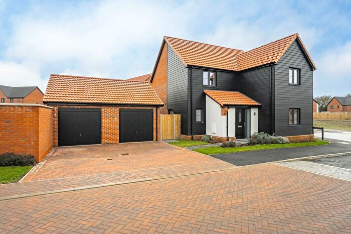 4 Bedroom Detached House For Sale In The Fields, Bacton, IP14
