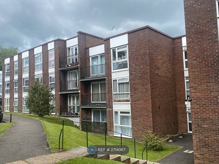 2 Bedroom Flat To Rent In Mill Lane, Crowborough, TN6