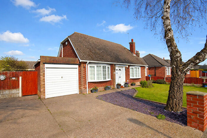 2 Bedroom Detached Bungalow For Sale In Kingsmead Drive, Branton, DN3