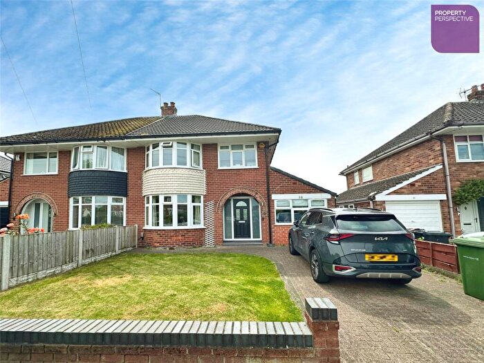 4 Bedroom Semi Detached House For Sale In Moss Lane, Maghull, Liverpool, Merseyside, L31