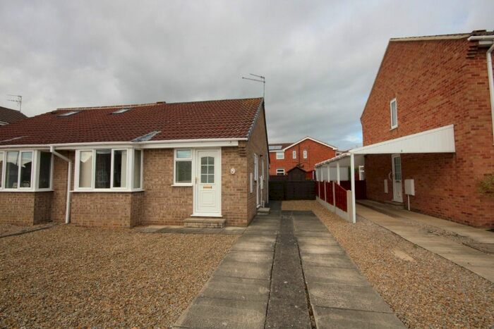 2 Bedroom Bungalow To Rent In Plantation Way, Wigginton, York, YO32