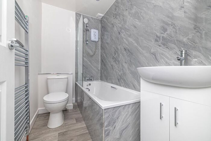 1 Bedroom Flat To Rent In Strathmartine Road, Dundee, DD3