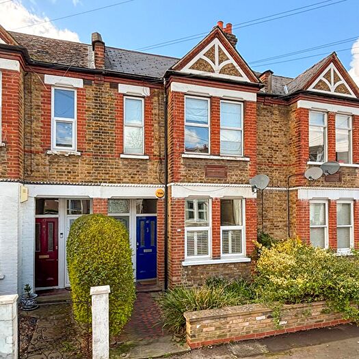 1 Bedroom Flat For Sale In Radford Road, Hither Green, SE13