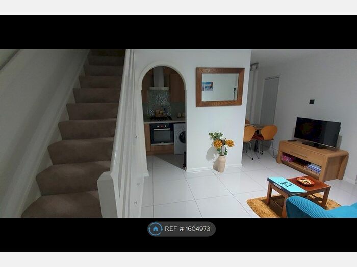 1 Bedroom Terraced House To Rent In Kingsley Close, St. Leonards-On-Sea, TN37