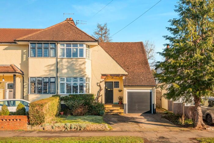 3 Bedroom Semi-Detached House For Sale In Whitelands Avenue, Chorleywood, WD3