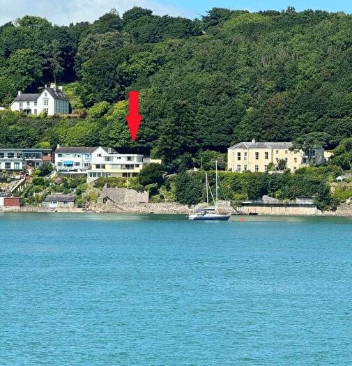 4 Bedroom Property For Sale In Ty Hen, Glyn Garth, Menai Bridge, LL59