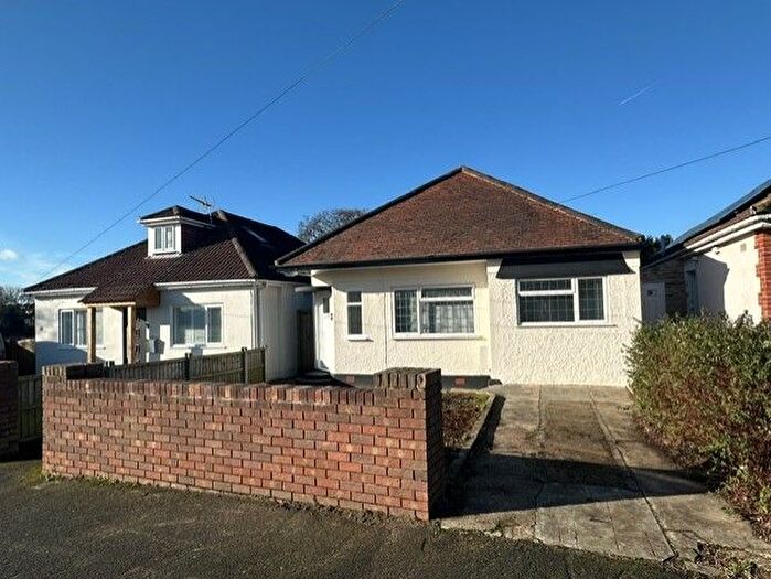 3 Bedroom Detached Bungalow To Rent In Burnett Avenue, Christchurch, BH23