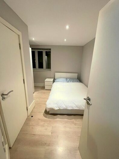 Studio To Rent In Lithos House, Finchley Road, NW3