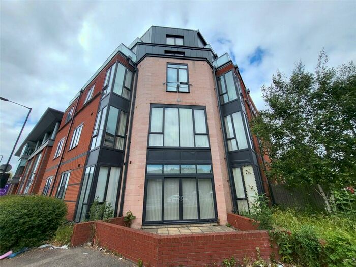 2 Bedroom Apartment To Rent In Bath Road, Slough, Bekshire, SL1