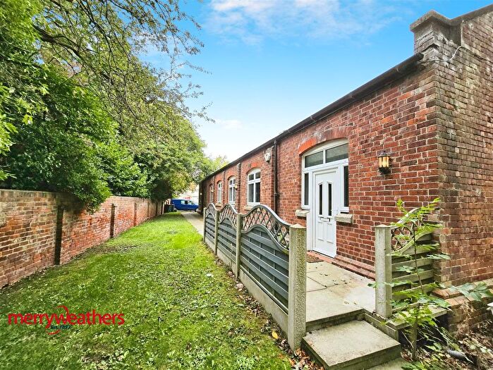 2 Bedroom Flat To Rent In Victoria Road, Bentley, DN5