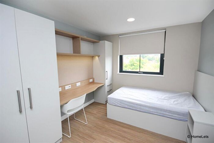 1 Bedroom Flat To Rent In Apartment, Lower Bristol Road, BA2