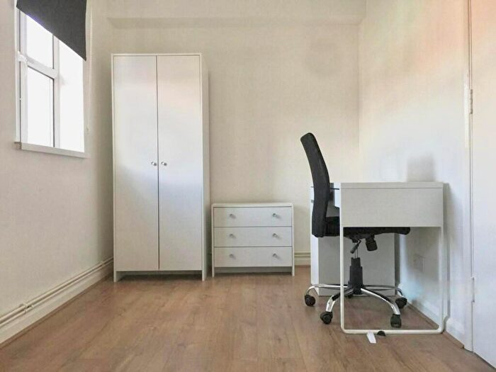 5 Bedroom House To Rent In Gadd Street, Nottingham, NG7