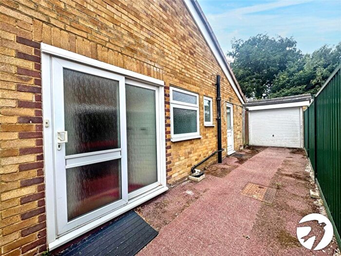 2 Bedroom Bungalow For Sale In Linton Gore, Coxheath, Maidstone, Kent, ME17