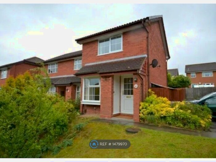 2 Bedroom End Of Terrace House To Rent In The Birches, Kent, TN9