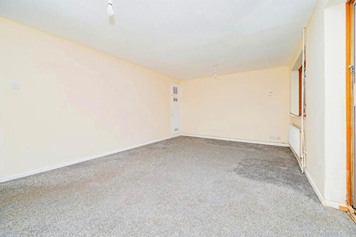3 Bedroom End Of Terrace House For Sale In Chantry Lane, London Colney, St. Albans, AL2