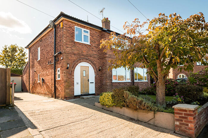 3 Bedroom Semi-Detached House For Sale In Sandrock Road, Christleton, Chester, CH3