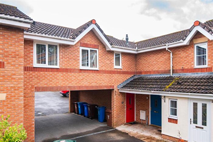 1 Bedroom Apartment For Sale In Rosewood Close, Chorley, PR7
