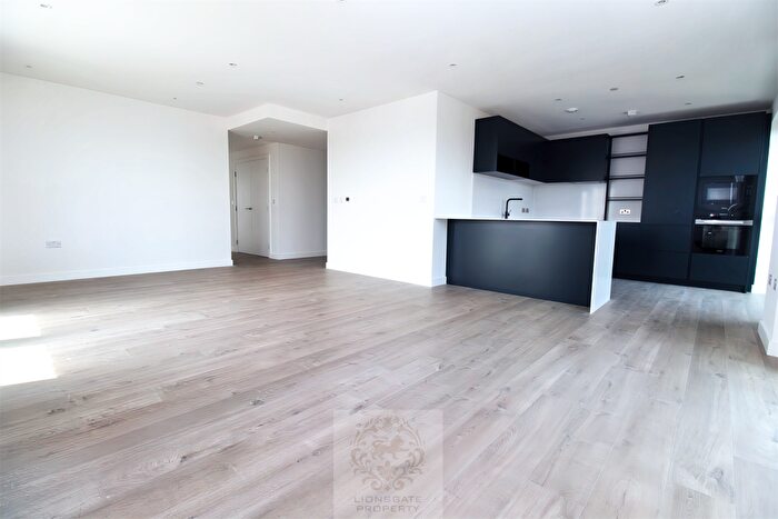 3 Bedroom Apartment To Rent In Azure Apartments, N4