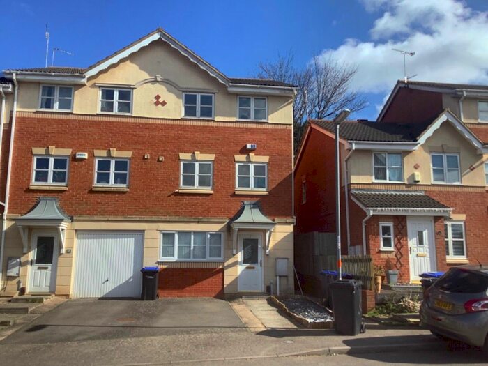 3 Bedroom Semi-Detached House To Rent In Brockton Street, Kingsthorpe Hollow, Northampton, NN2