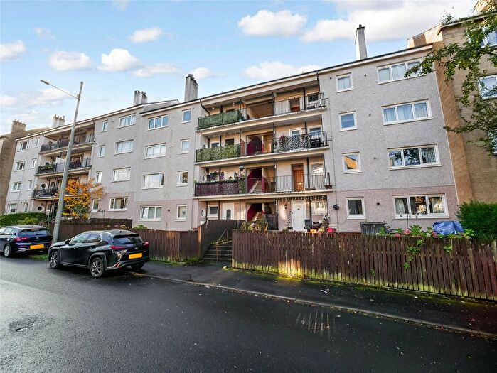 3 Bedroom Flat For Sale In Lochlea Road, Glasgow, Glasgow City, G43
