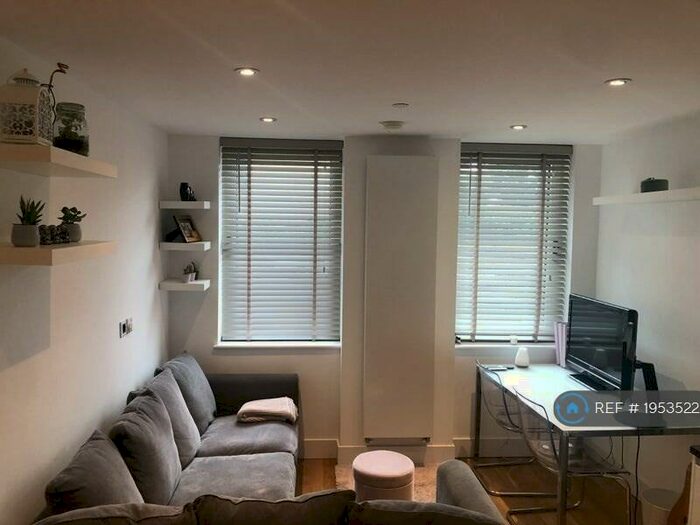 1 Bedroom Flat To Rent In Central Cross Apartments, Croydon, CR0