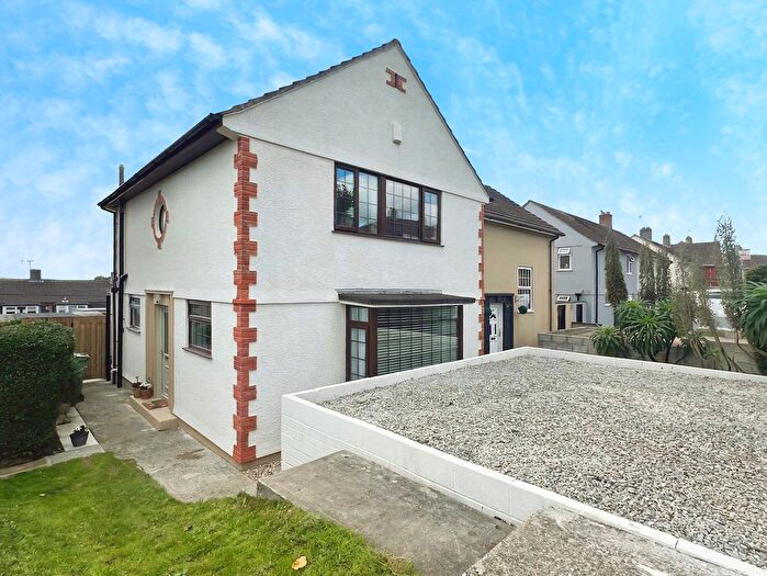 3 Bedroom Semi-detached House For Sale In Wanstead Grove, Plymouth, PL5
