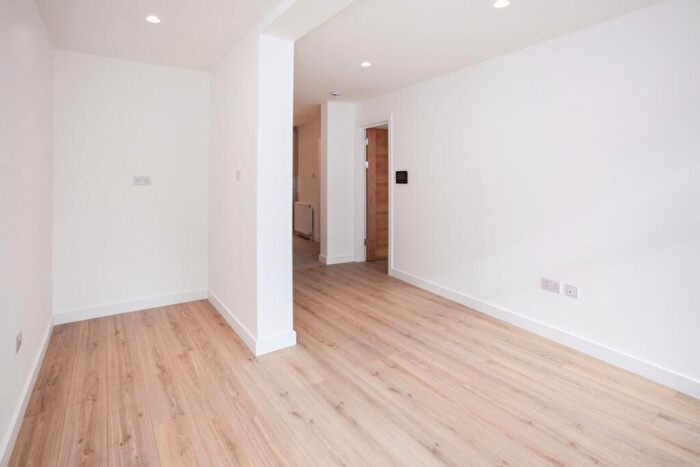 1 Bedroom Flat To Rent In Rochester Road, Kentish Town, NW1