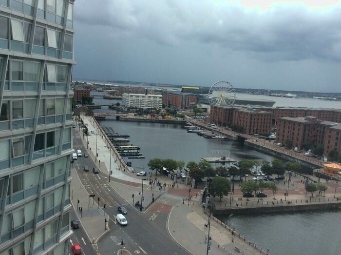 2 Bedroom Flat To Rent In One Park West, Strand Street, L1