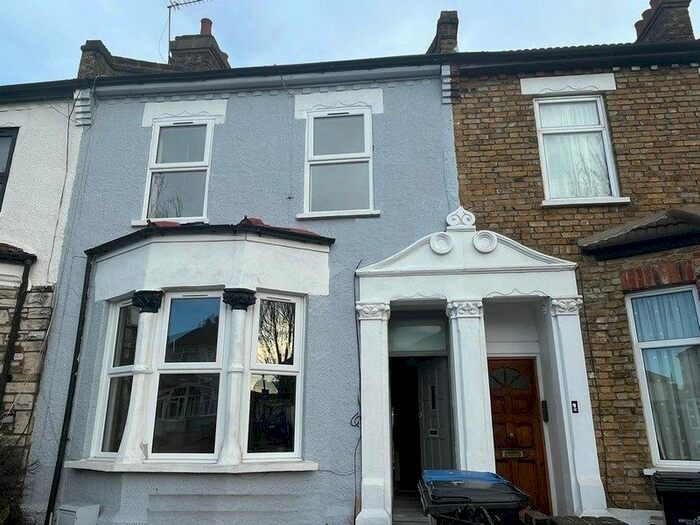 4 Bedroom Terraced House To Rent In High Street, Enfield, EN3