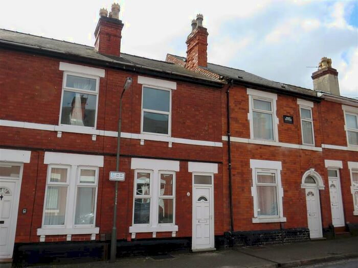4 Bedroom House To Rent In King Alfred Street, Derby, DE22