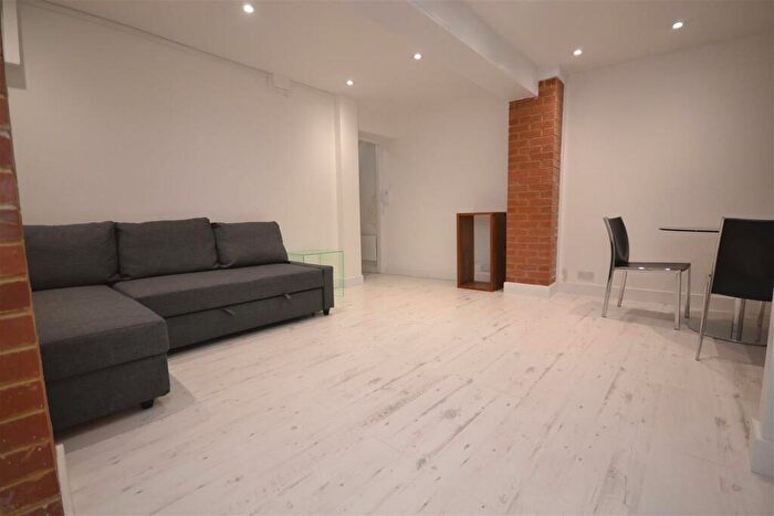 1 Bedroom Flat To Rent In London Street, Reading, RG1