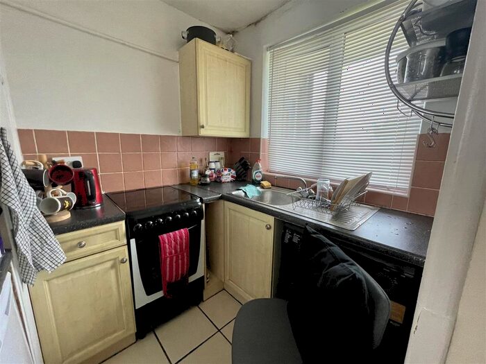 1 Bedroom Flat To Rent In Broomley Court, Fawdon, Newcastle Upon Tyne, NE3