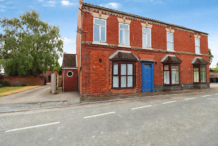 1 Bedroom Flat For Sale In Main Street, West Ashby, LN9