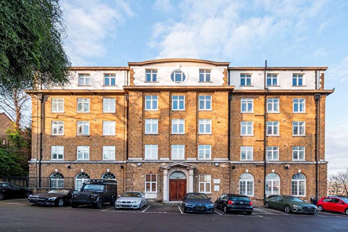 2 Bedroom Flat To Rent In Vanbrugh Hill, Greenwich, London, SE3