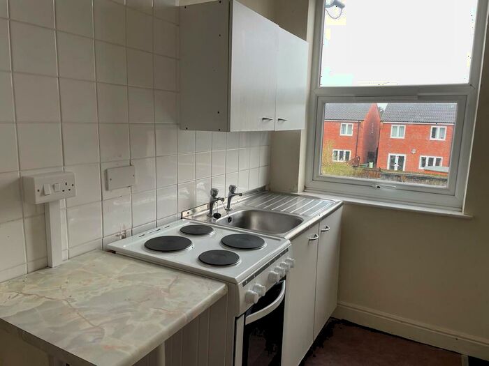 1 Bedroom Flat To Rent In Main Road, Leabrooks, DE55