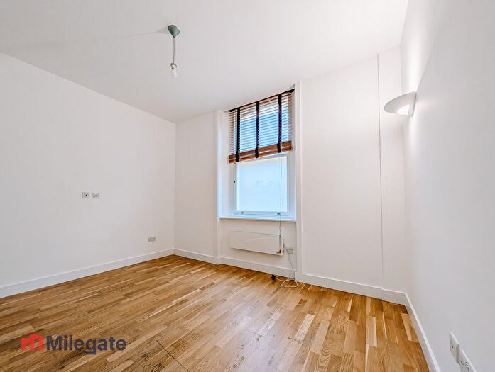 1 Bedroom Flat To Rent In Gray's Inn Road, Holborn, WC1X