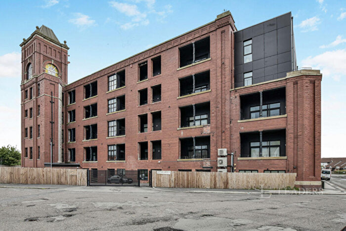 2 Bedroom Flat To Rent In Cotton Gardens, Bolton, Greater Manchester, BL1