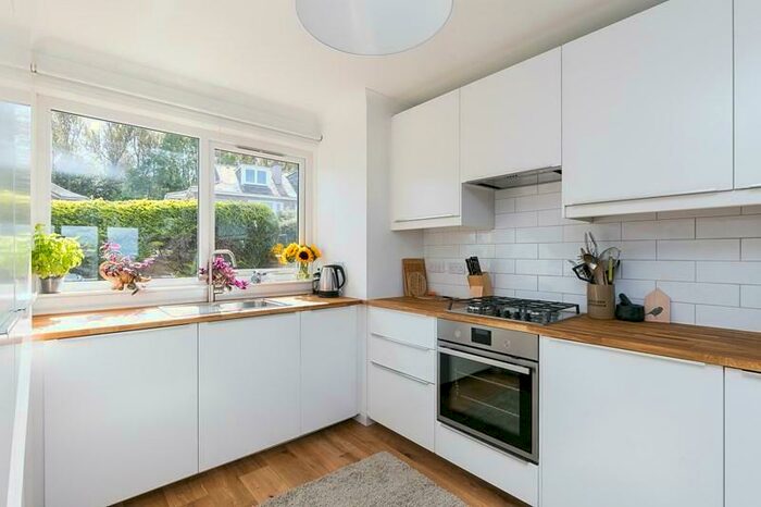 2 Bedroom Bungalow To Rent In Ulster Crescent, Willowbrae, Edinburgh, EH8