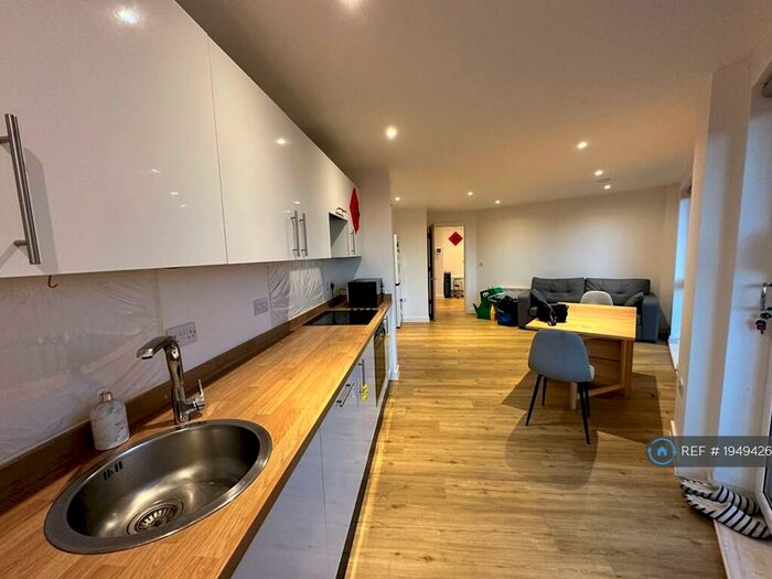 2 Bedroom Flat To Rent In Every Street, Manchester, M4