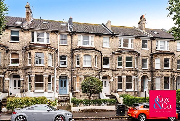 2 Bedroom Flat For Sale In Denmark Villas, Hove, BN3