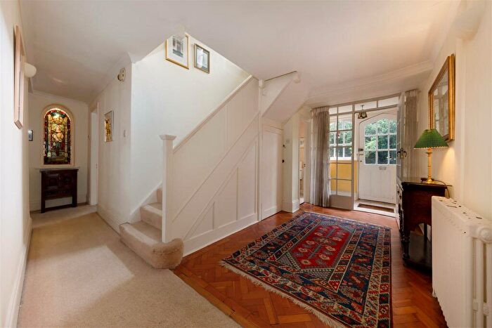 5 Bedroom Semi-Detached House For Sale In Clarendon Square, Leamington Spa, CV32