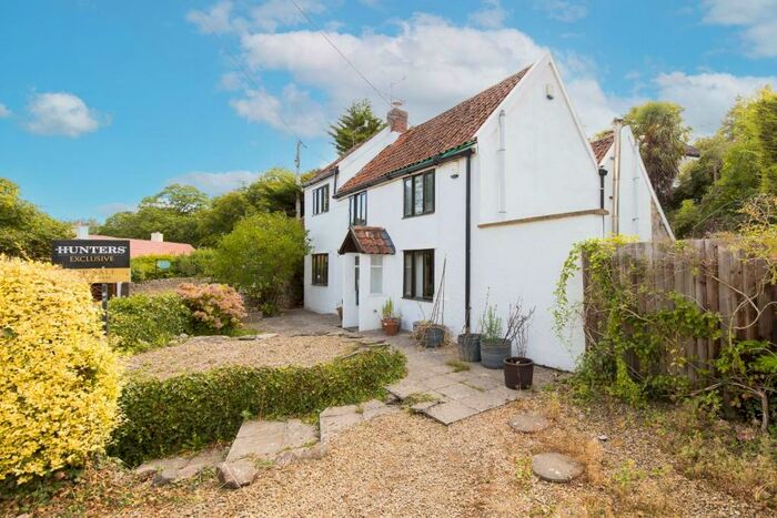 4 Bedroom Detached House For Sale In Main Road, Cleeve, BS49