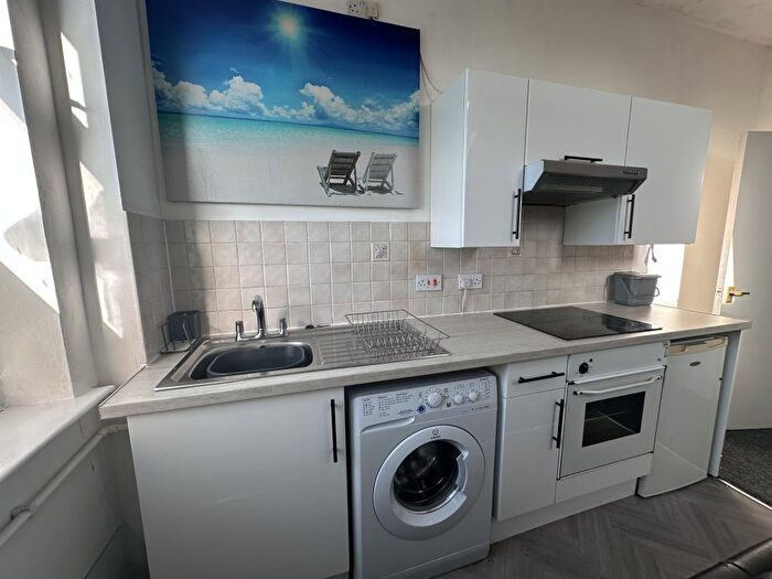 1 Bedroom Flat To Rent In Flat, , Granville Road, Manchester, Greater Manchester, M14