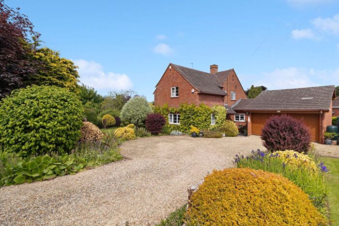 4 Bedroom Detached House For Sale In Cradley, Worcestershire, WR13