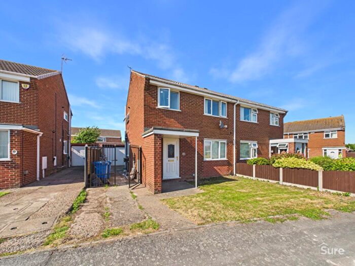 3 Bedroom Semi-Detached House To Rent In Melrose Close, Sinfin, DE24