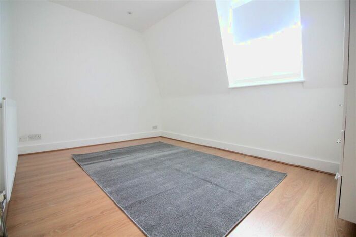 1 Bedroom Flat To Rent In York Street, Twickenham, TW1