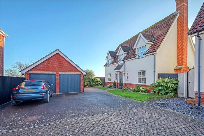 4 Bedroom Detached House For Sale In Pemberton Field, South Fambridge, Rochford, Essex, SS4